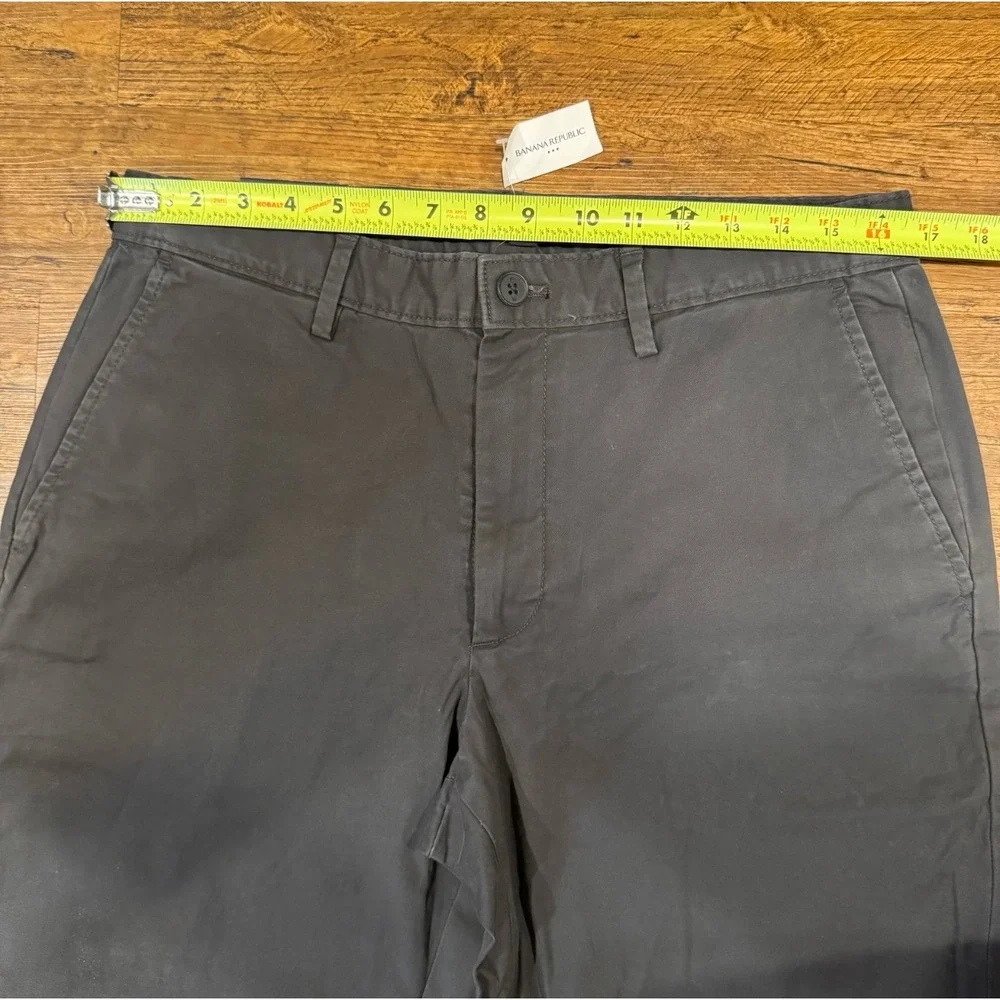 Banana Republic Gray Casual Athletic Fit Lived-In Chino Pants Men's 32x36 Tall‎